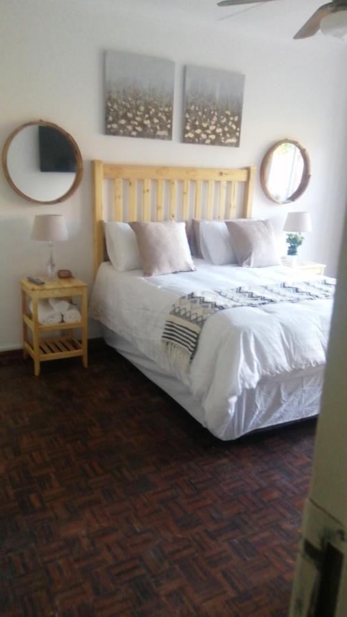 Alu Guesthouse Roodepoort Ruang foto